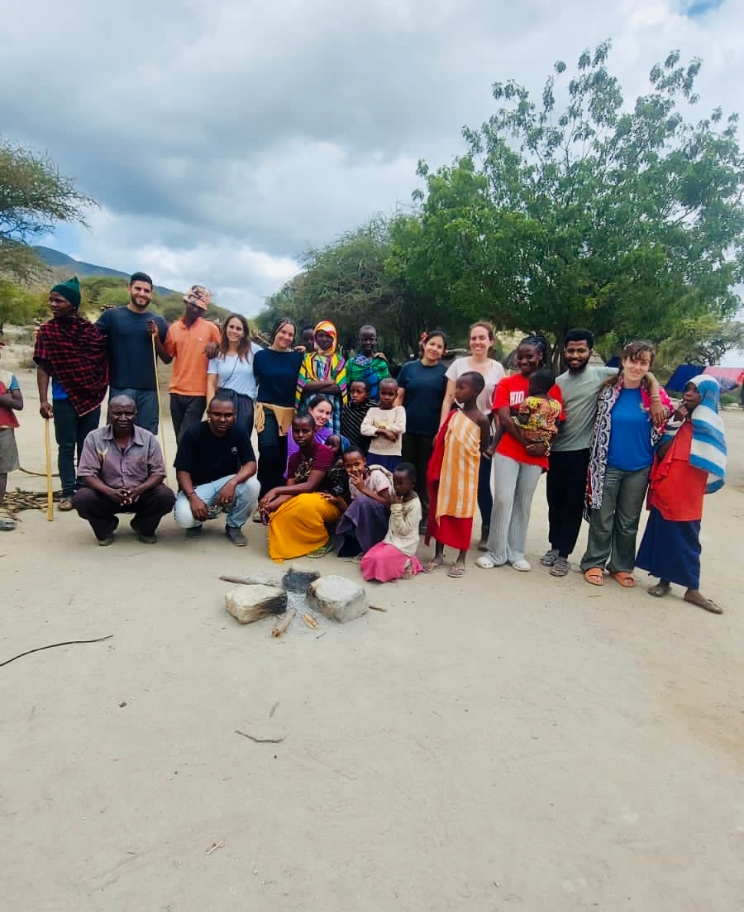 travel gen and travellers give back in africa